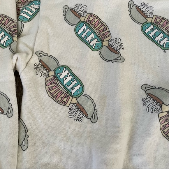 Friends TV Show Central Perk Kids Crewneck Sweatshirt Size Medium 10/12 - Picture 2 of 4